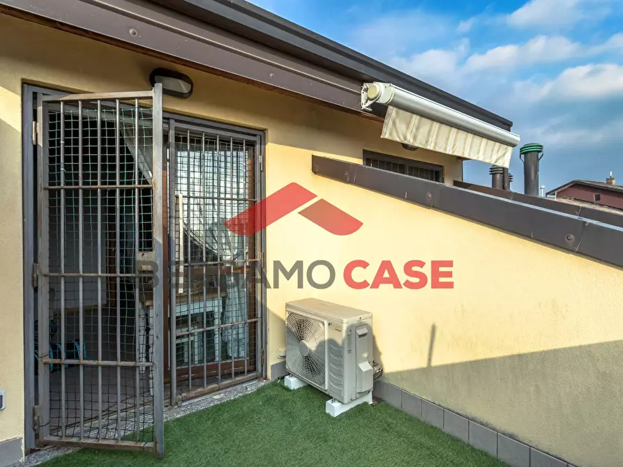 Immagine 14 di Appartamento in vendita  in Via Cavalcanti a Mozzo