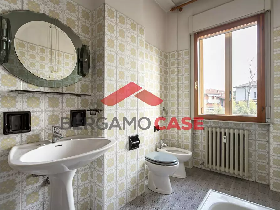 Immagine 9 di Appartamento in vendita  in Via Milano a Curno