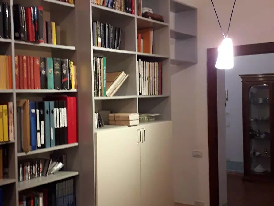 Immagine 11 di Appartamento in vendita  a Pisa