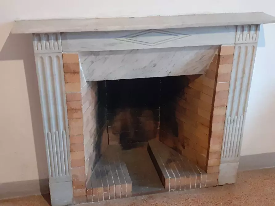 Immagine 10 di Appartamento in vendita  a Pisa