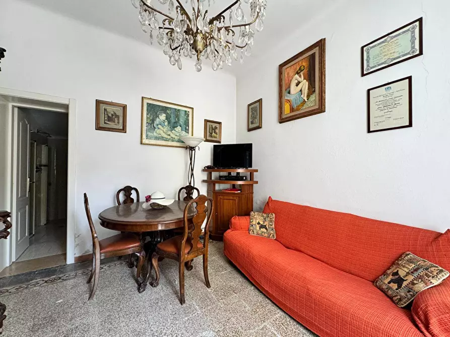 Immagine 4 di Villa in vendita  a Vecchiano