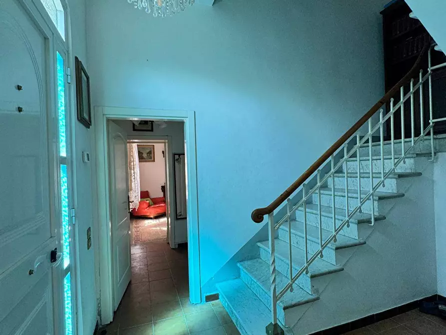 Immagine 6 di Villa in vendita  a Vecchiano