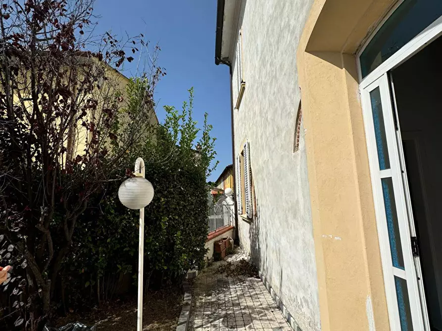 Immagine 20 di Villa in vendita  a Vecchiano