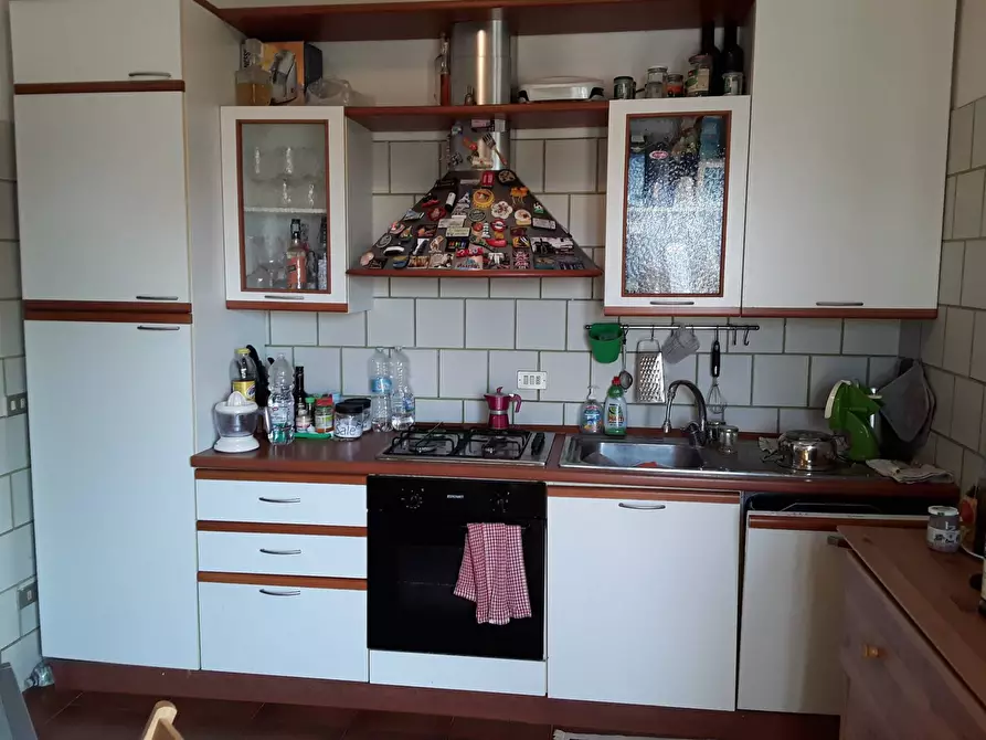 Immagine 4 di Appartamento in vendita  a San Giuliano Terme