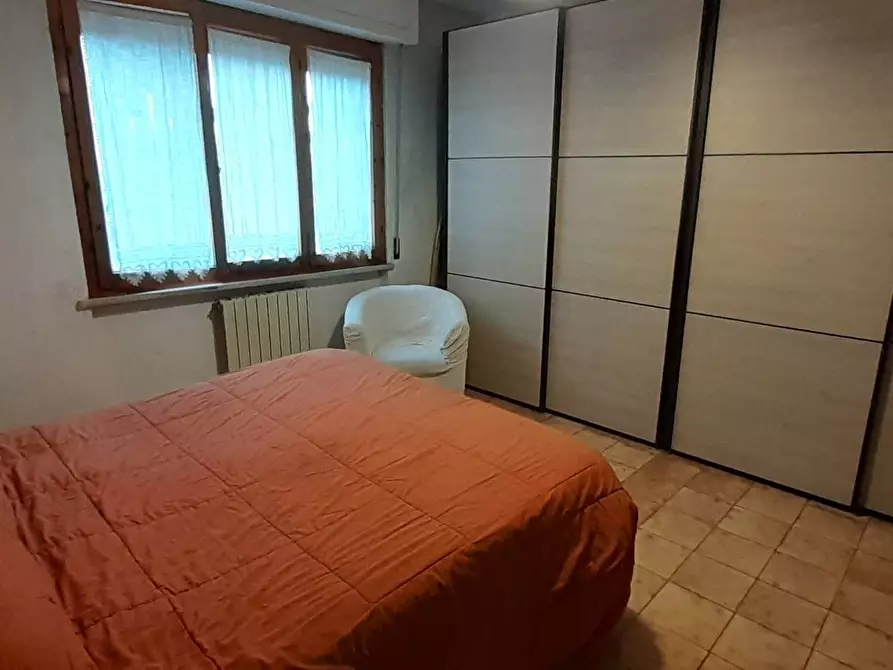 Immagine 11 di Appartamento in vendita  a Pisa