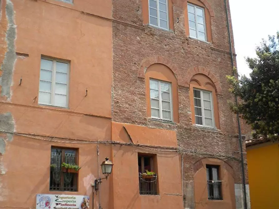 Immagine 6 di Locale commerciale in affitto  a Pisa