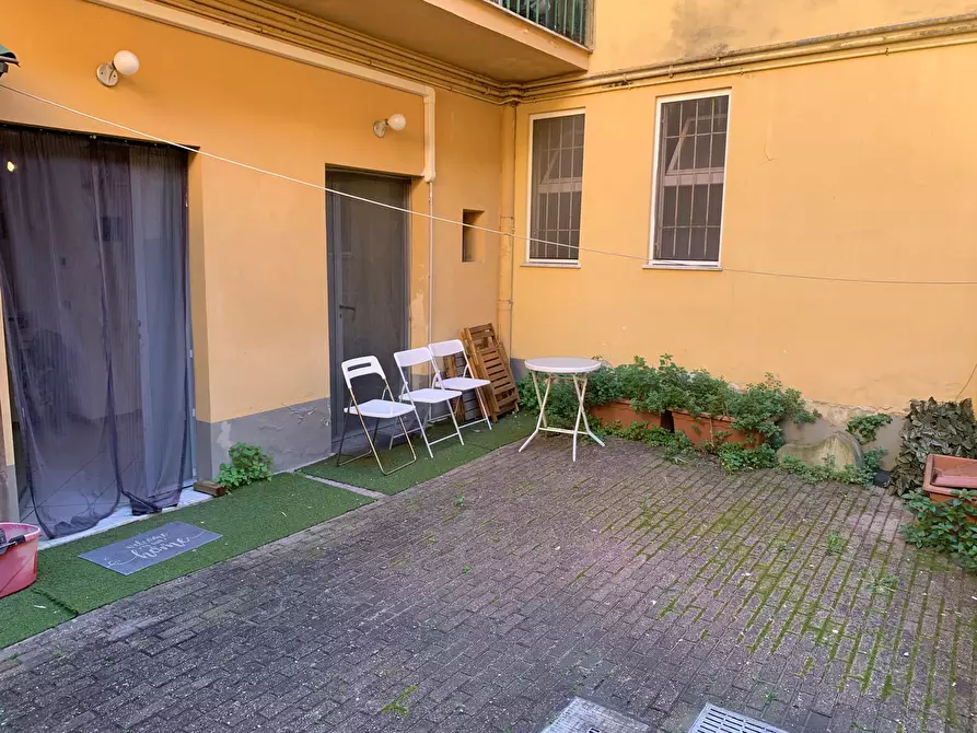 Immagine 17 di Appartamento in vendita  a Pisa