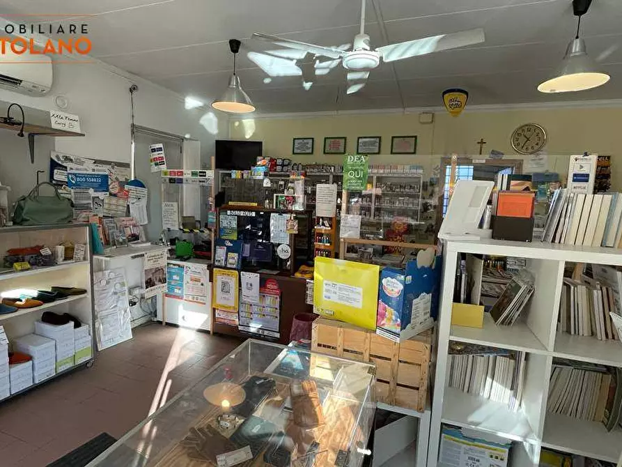 Immagine 2 di Attività commerciale in vendita  in Via Verdi a Ronchi Dei Legionari