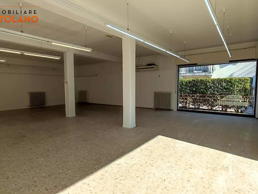 Immagine 13 di Locale commerciale in vendita  in Piazza Venezia a San Canzian D'isonzo