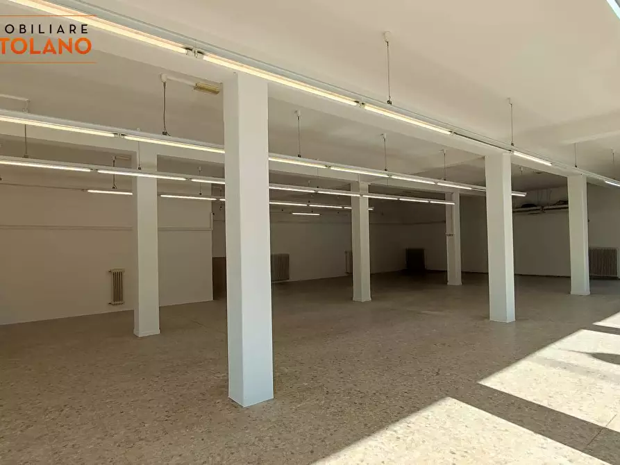 Immagine 20 di Locale commerciale in vendita  in Piazza Venezia a San Canzian D'isonzo