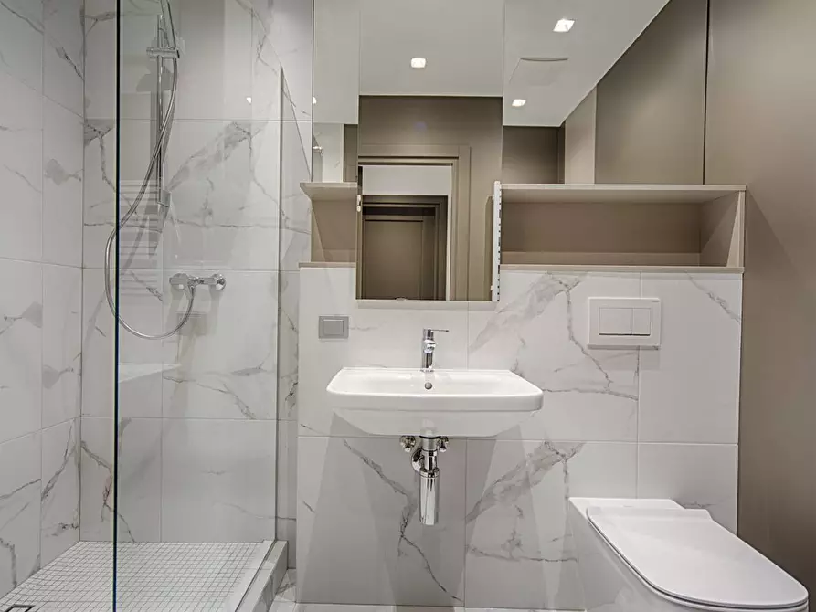 Immagine 5 di Appartamento in vendita  a Treviso