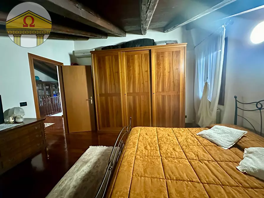 Immagine 27 di Villa in vendita  a Casale Sul Sile