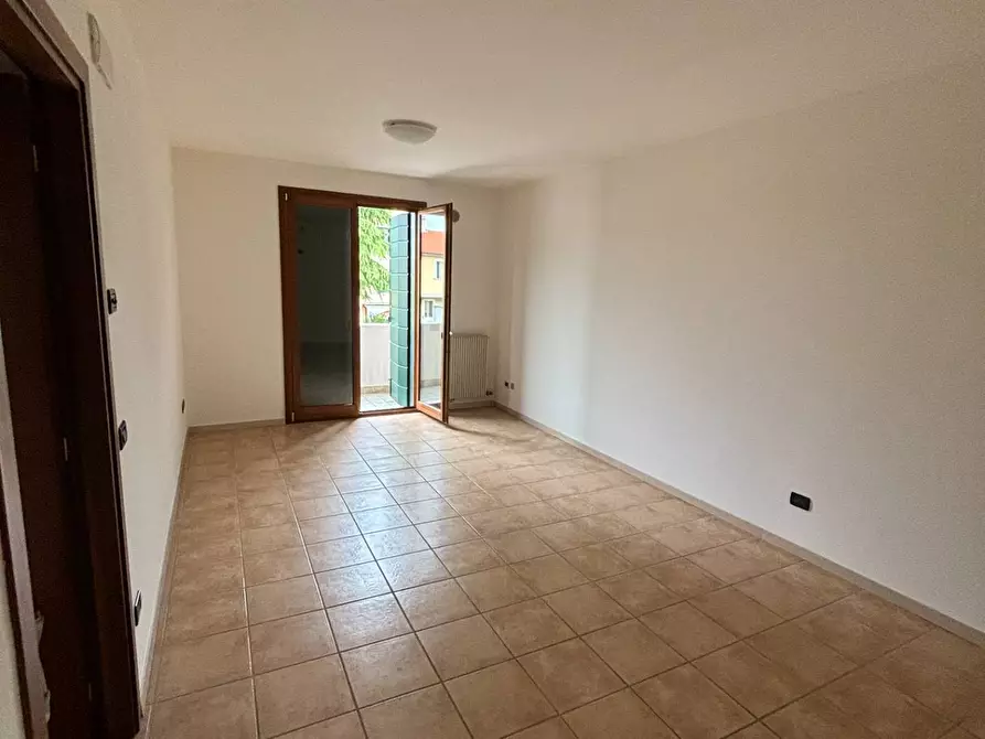 Immagine 2 di Ufficio in affitto  a Villorba