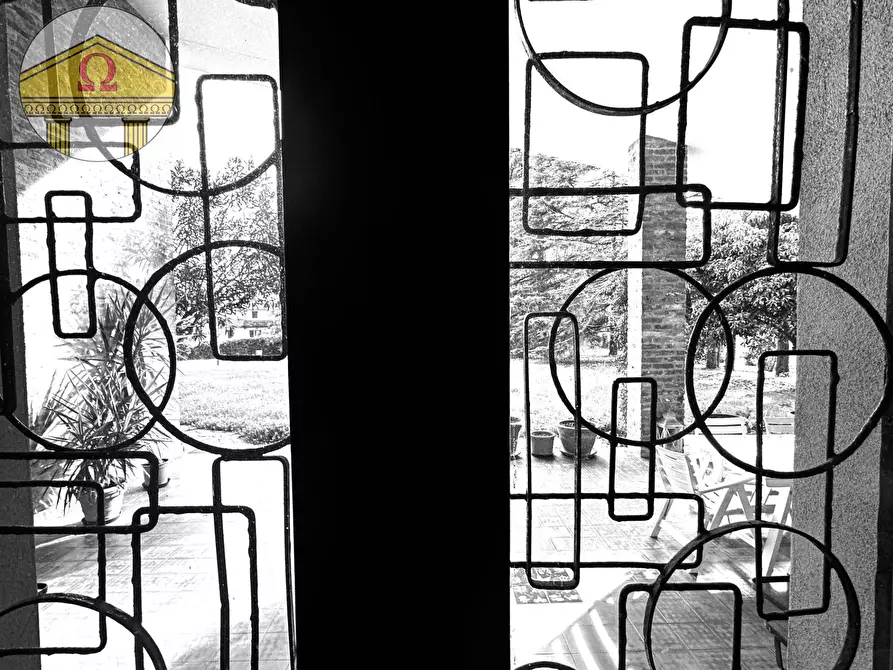 Immagine 1 di Villa in vendita  a Villorba