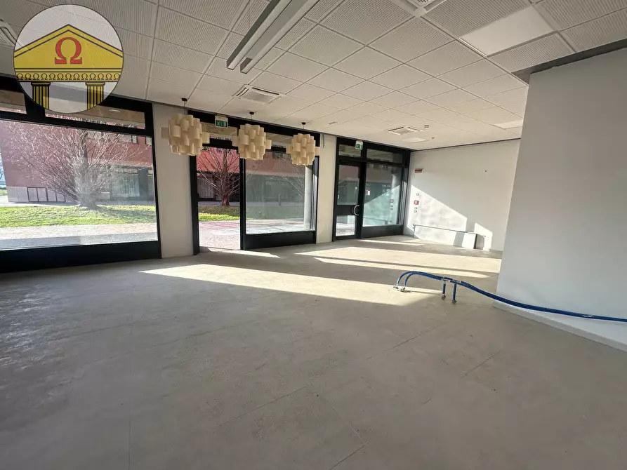 Immagine 2 di Ufficio in affitto  a Treviso