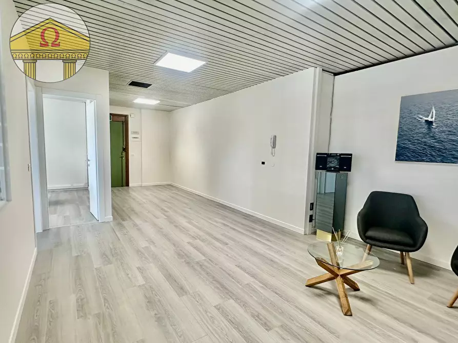 Immagine 7 di Ufficio in affitto  a Villorba