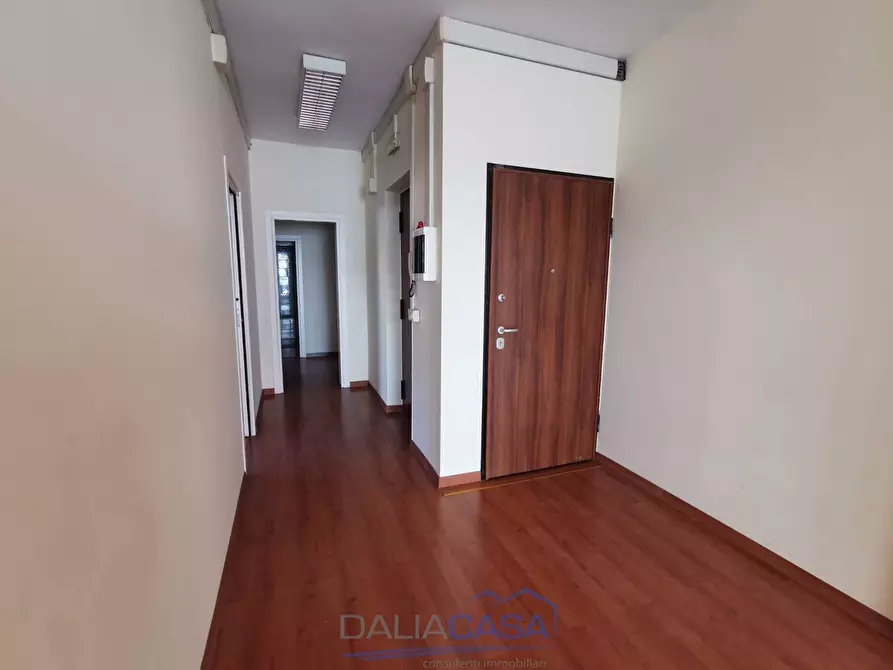 Immagine 10 di Ufficio in affitto  in Via Vitruvio a Formia