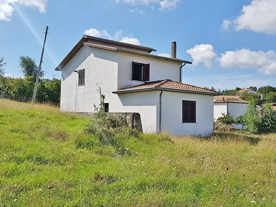 Immagine 1 di Casa indipendente in vendita  in Fossi a Guardia Lombardi