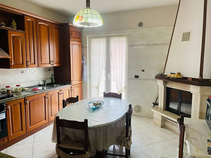 Immagine 21 di Villa in vendita  in via Guido Dorso a Forino