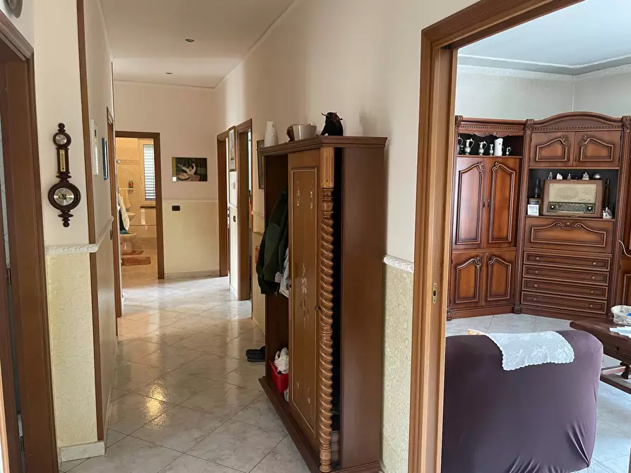 Immagine 30 di Villa in vendita  in via Guido Dorso a Forino