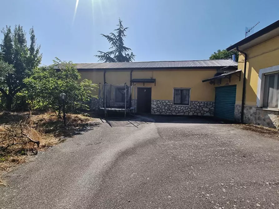 Immagine 9 di Casa bifamiliare in vendita  in Contrada San Vito a Trevico