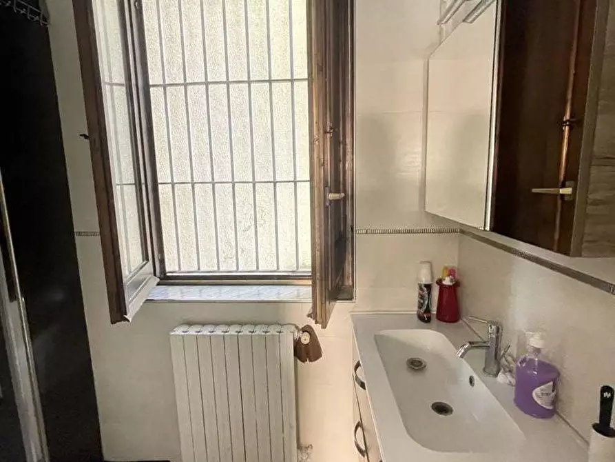 Immagine 13 di Casa semindipendente in vendita  in Corso Umberto I a Avellino