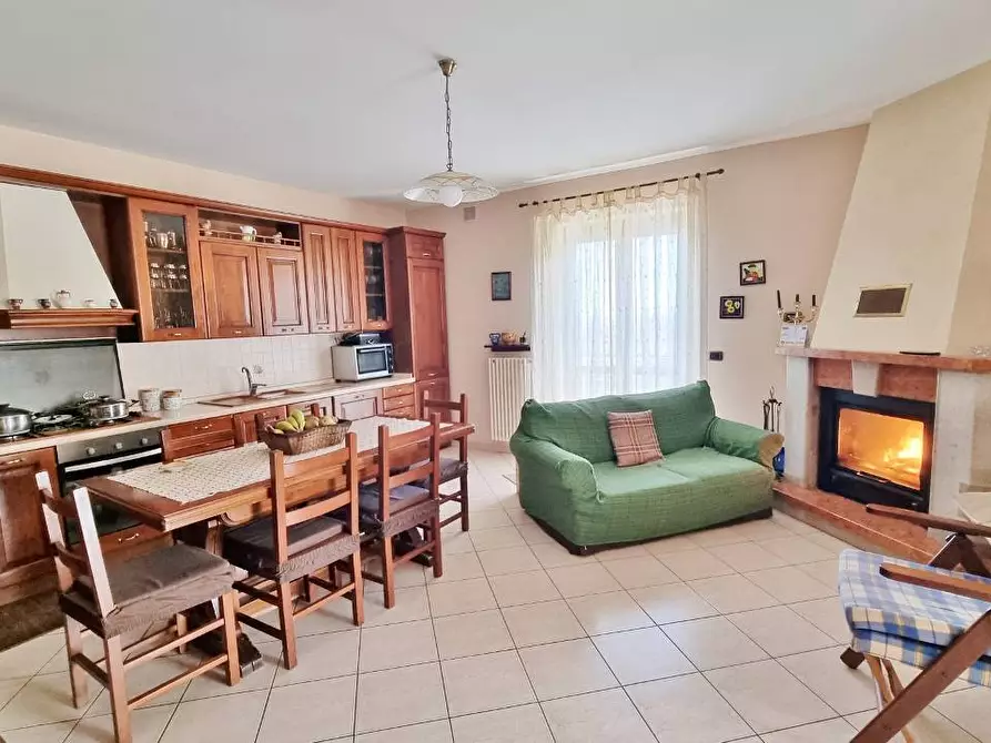 Immagine 24 di Casa bifamiliare in vendita  in Strada Statale 303 a Guardia Lombardi