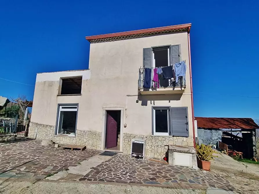 Immagine 2 di Casa indipendente in vendita  in Contrada Sant'Andrea a Grottaminarda