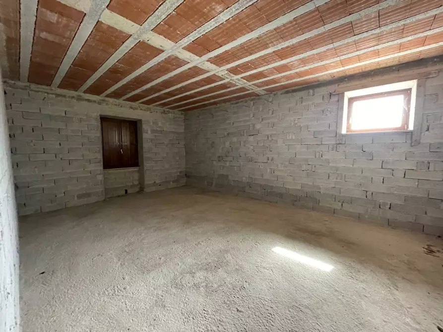 Immagine 8 di Casa indipendente in vendita  in piazza michele del sordo a Nusco