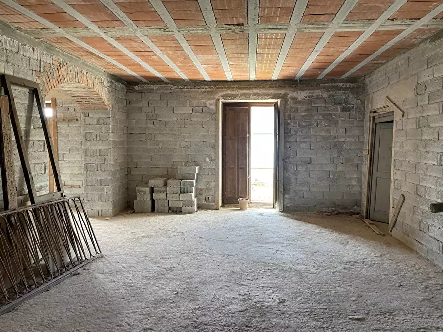 Immagine 15 di Casa indipendente in vendita  in piazza michele del sordo a Nusco