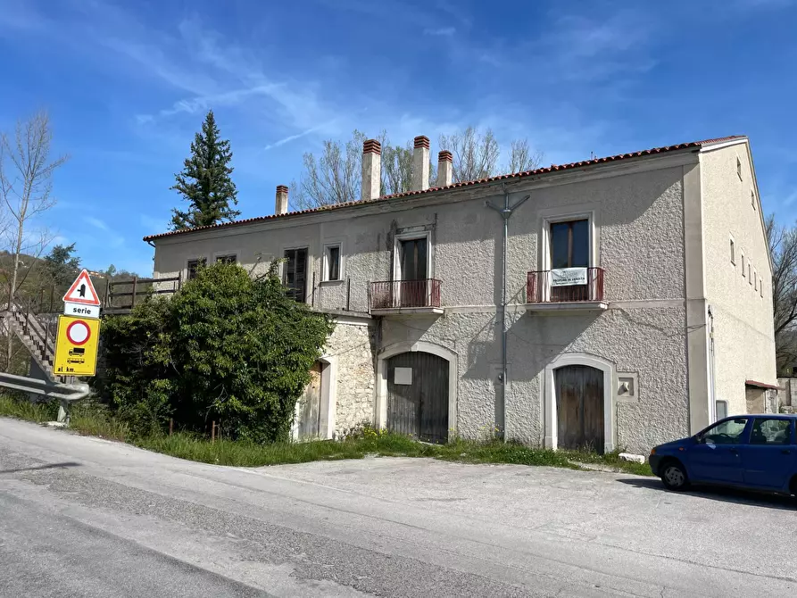 Immagine 16 di Casa indipendente in vendita  in piazza michele del sordo a Nusco