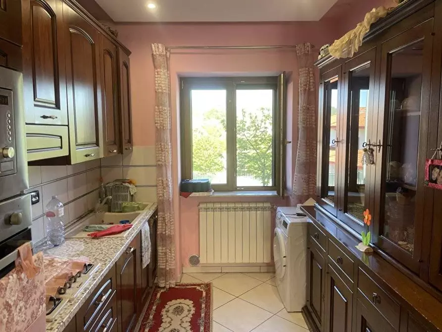 Immagine 4 di Appartamento in vendita  in via san francesco a Montemarano