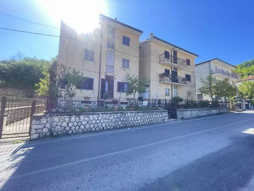 Immagine 15 di Appartamento in vendita  in via san francesco a Montemarano