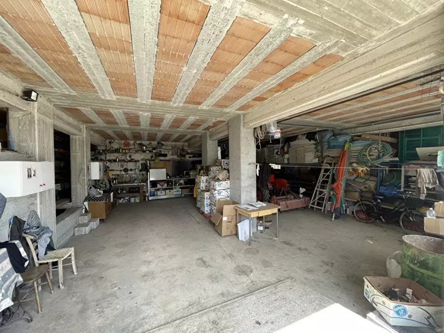 Immagine 21 di Palazzo in vendita  in via occhitelli a Volturara Irpina