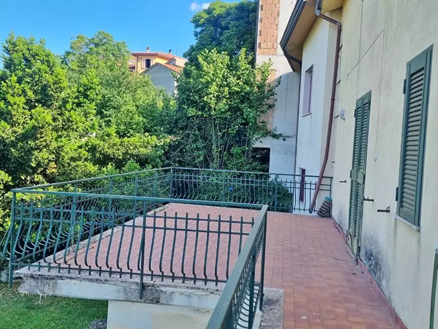 Immagine 13 di Casa bifamiliare in vendita  in Via Regina Margherita a Torella Dei Lombardi