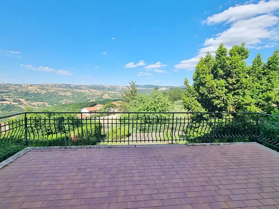 Immagine 14 di Casa bifamiliare in vendita  in Via Regina Margherita a Torella Dei Lombardi