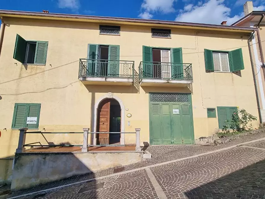 Immagine 16 di Casa bifamiliare in vendita  in Via Regina Margherita a Torella Dei Lombardi