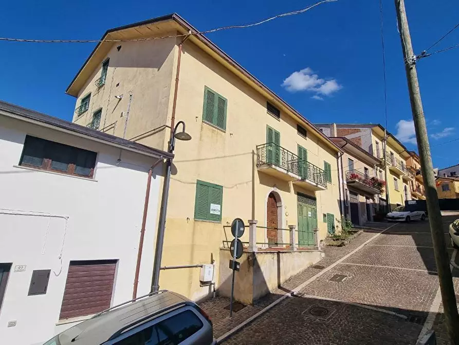 Immagine 17 di Casa bifamiliare in vendita  in Via Regina Margherita a Torella Dei Lombardi