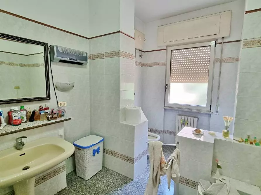 Immagine 12 di Casa indipendente in vendita  in Via Gioacchino Rossini a Grottaminarda