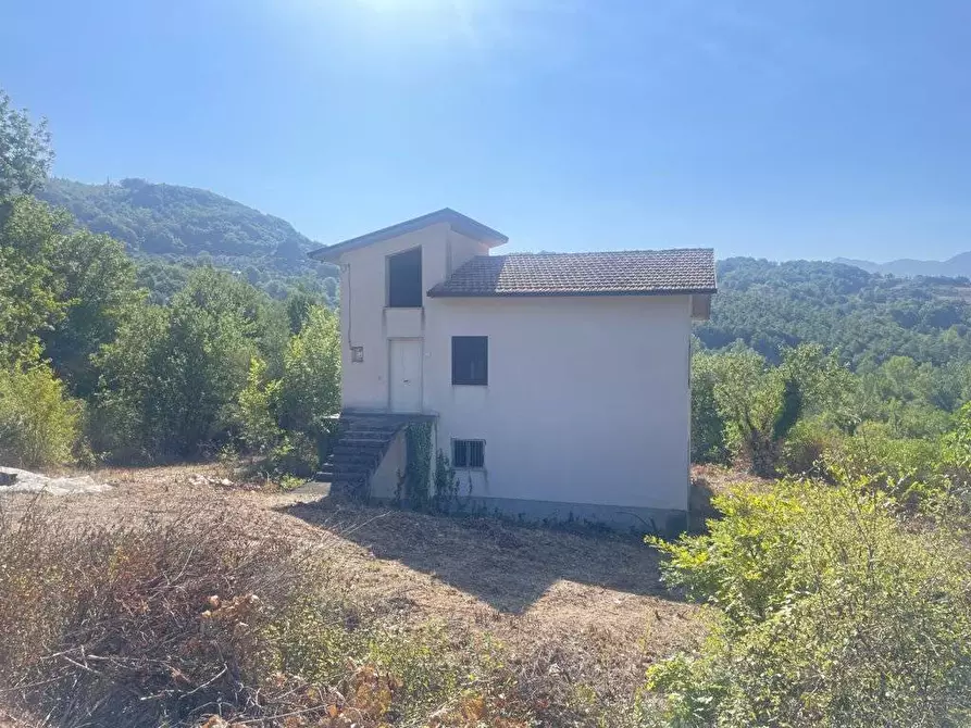 Immagine 1 di Casa indipendente in vendita  in via trespatino a Montemarano