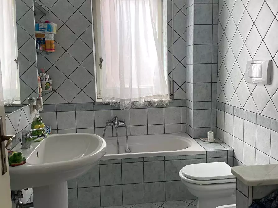 Immagine 14 di Appartamento in vendita  in via Fontanatetta a Avellino