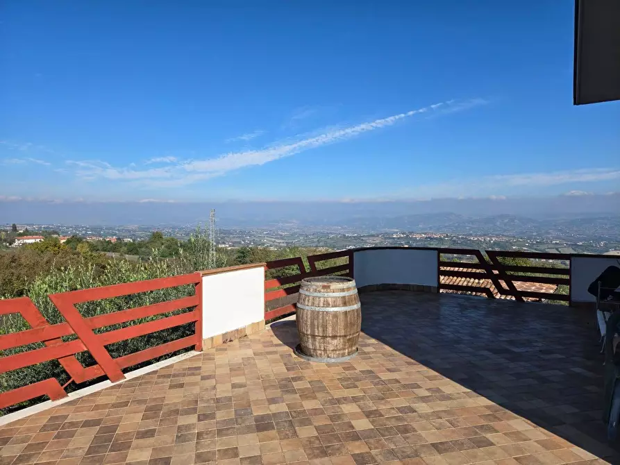 Immagine 16 di Villa in vendita  in via Cefalo Grifi a Torre Le Nocelle