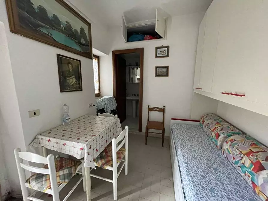 Immagine 2 di Casa semindipendente in vendita  in Via Melfitana a Montemarano