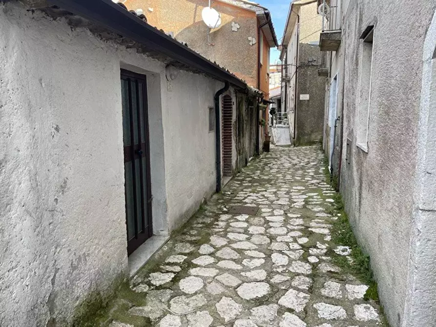 Immagine 1 di Casa semindipendente in vendita  in via Melfitana a Montemarano