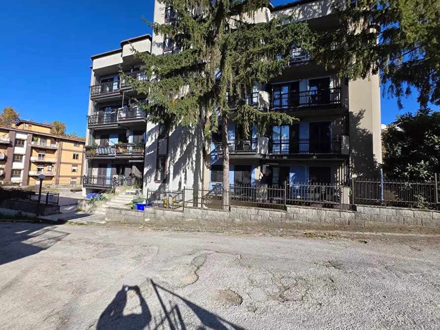 Immagine 21 di Appartamento in vendita  in via Guido D'Orso a Atripalda