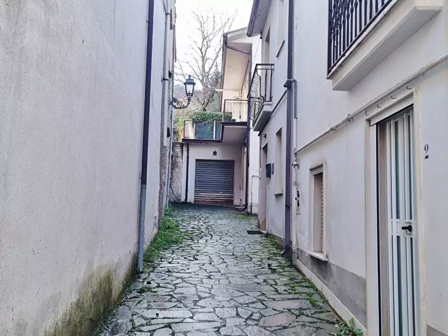 Immagine 3 di Casa indipendente in vendita  in Via Roma a Sturno