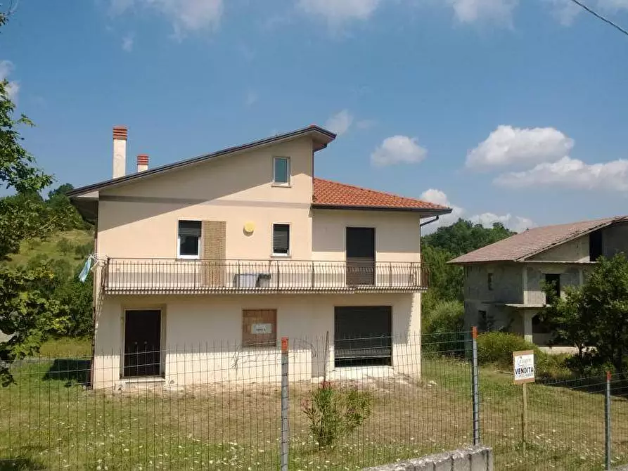 Immagine 2 di Casa indipendente in vendita  in macchia del monte a Montemarano