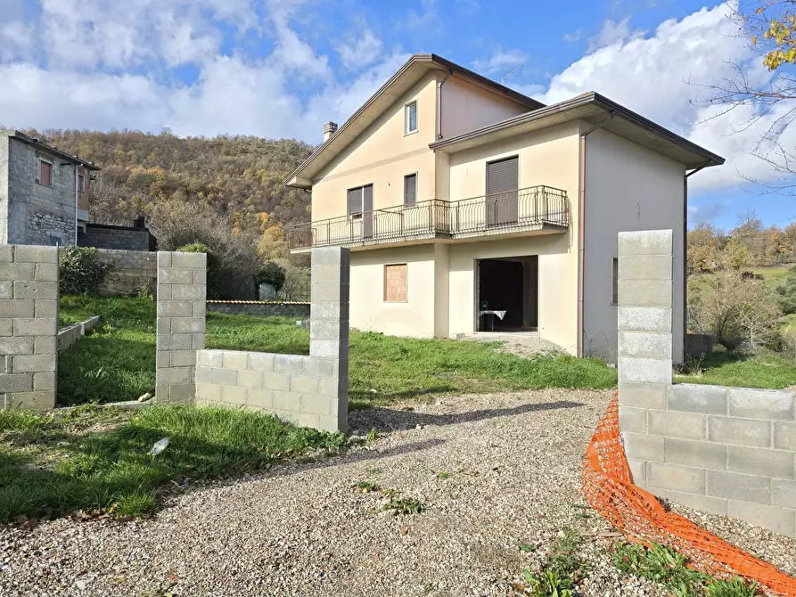 Immagine 4 di Casa indipendente in vendita  in macchia del monte a Montemarano