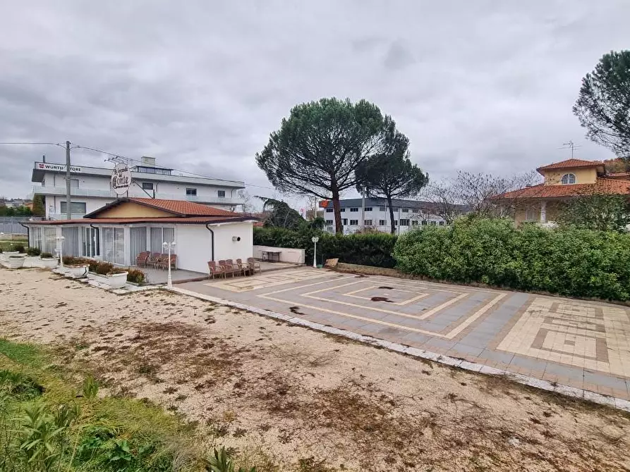 locale commerciale in affitto a Grottaminarda