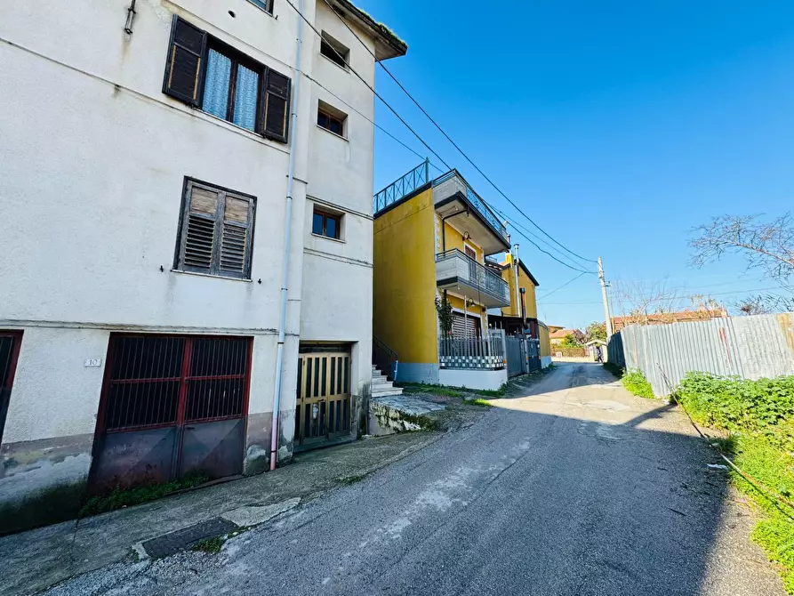 Immagine 16 di Appartamento in vendita  in VIA J.F. KENNEDY a Grottaminarda